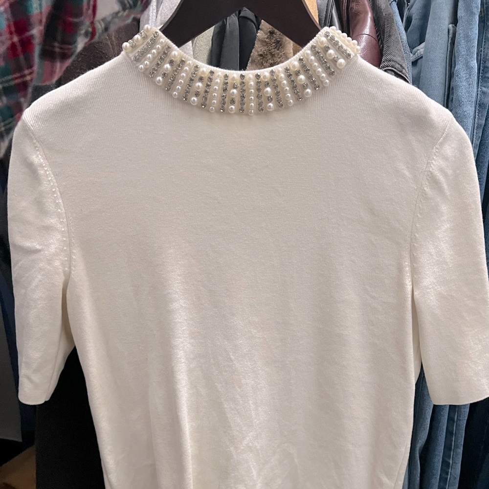 Talbots: White mock neck embroidery tee